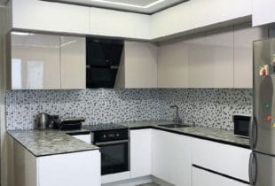 Кухня с барной стойкой Медея 1,4х2,2х2,6 м