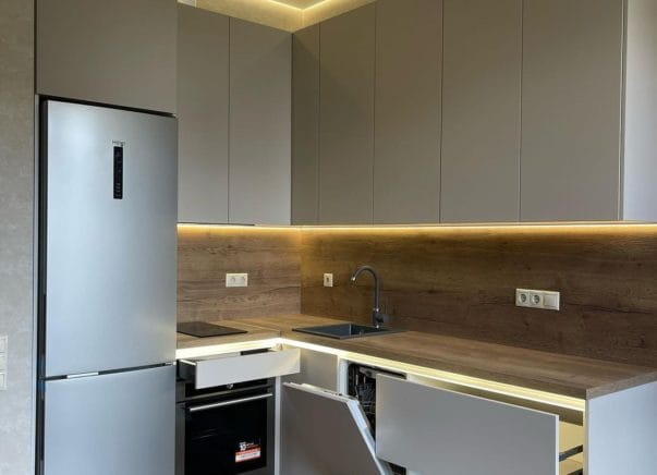 Угловая кухня Серра 1,8х2,4 м