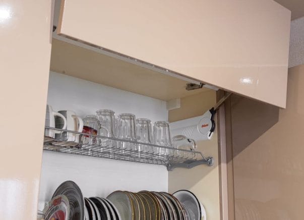 Кухня с барной стойкой Аврора 1,4х3,2х1,2 м